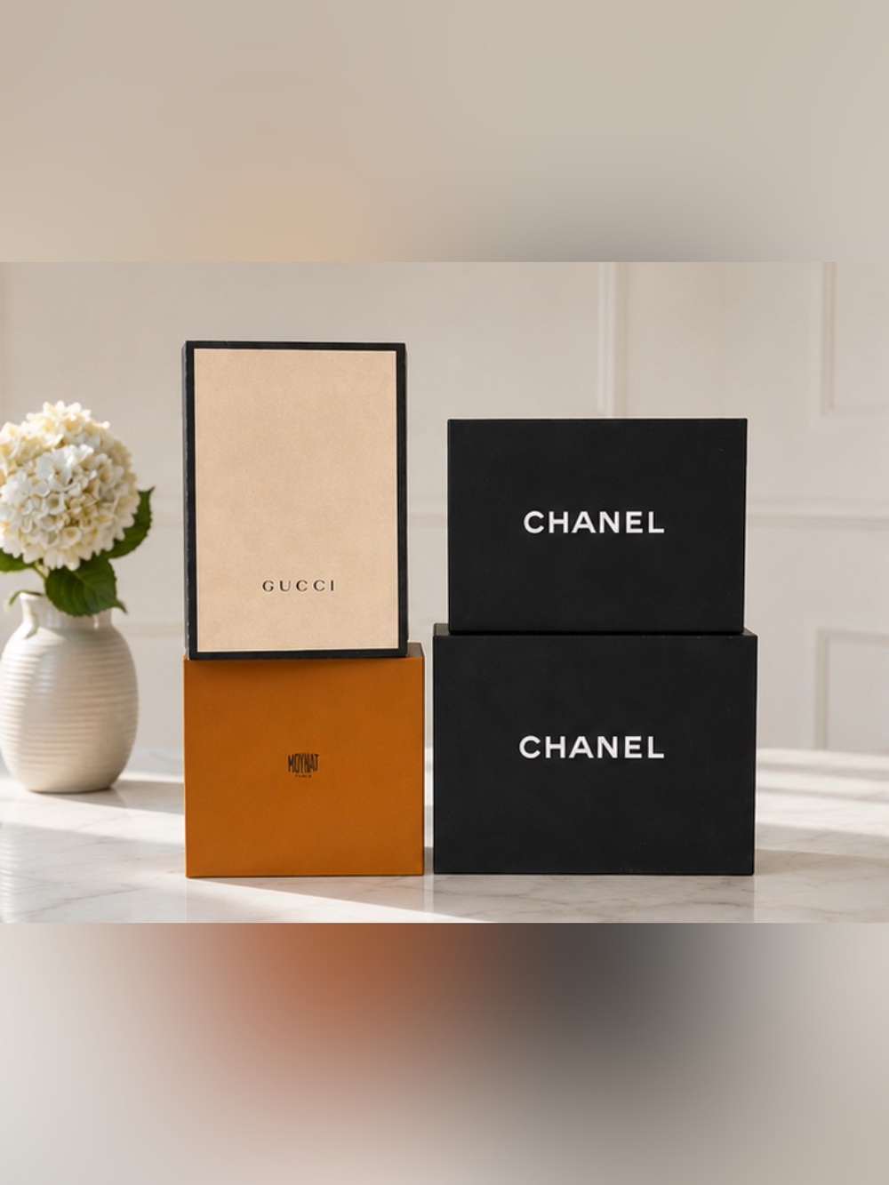 Gucci Two-Tone Men’s Accessory Box in Cream and Black